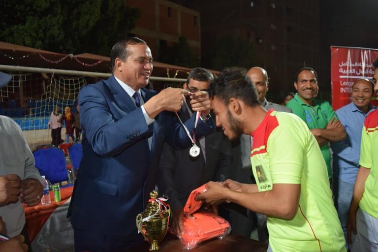 فكرة ‘‘حقوق‘‘ تحصد بطولة الأسر في القدم الخماسي بجامعة سوهاج