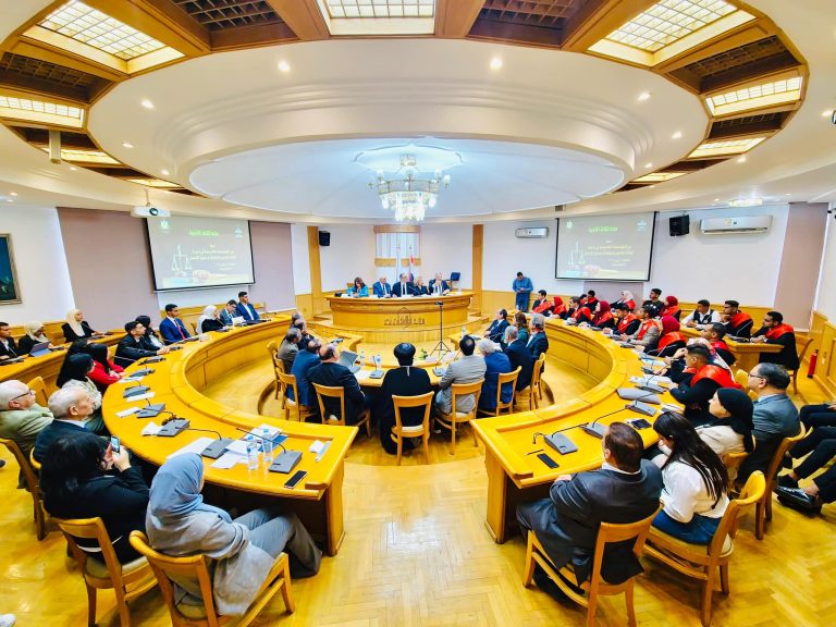 *طلاب من أجل مصر بجامعة سوهاج يشاركوا في منتدى الثقافة القانونية بالمجلس الأعلي*