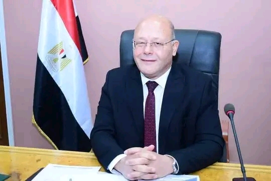 النعماني يهنئ أعضاء هيئة التدريس بجامعة سوهاج لحصول ٢١ مجلة علمية