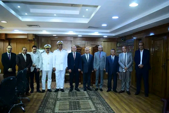 رئيس جامعة سوهاج يهنئ مدير أمن المحافظة بتوليه مهام منصبه